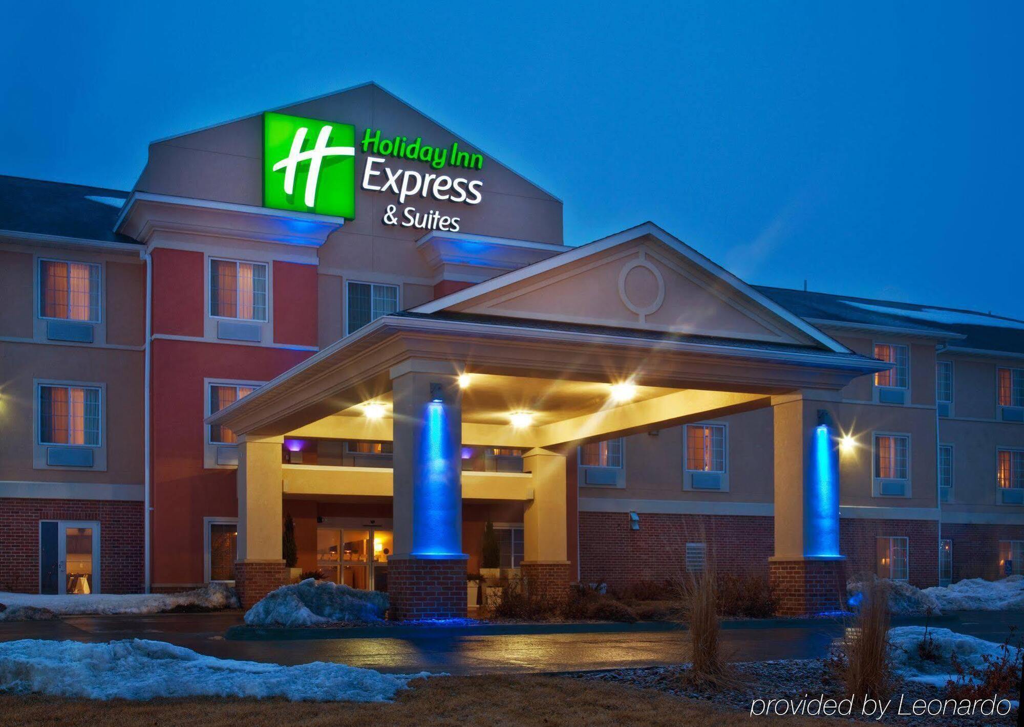 Holiday Inn Express Hotel & Suites Council Bluffs - Convention Center Area By Ihg מראה חיצוני תמונה
